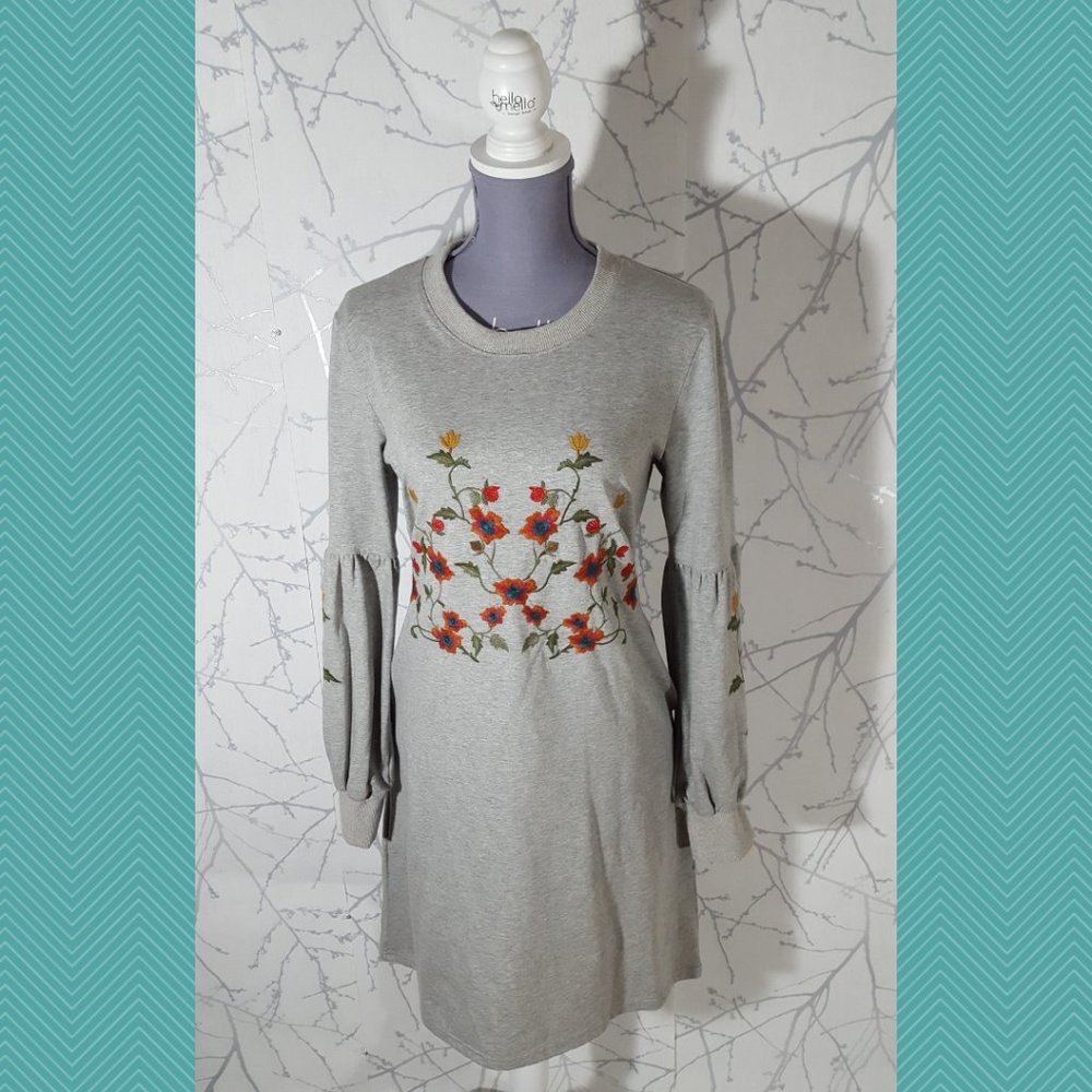 Solitaire Gray Floral Embroidered Crewneck Shift Dress